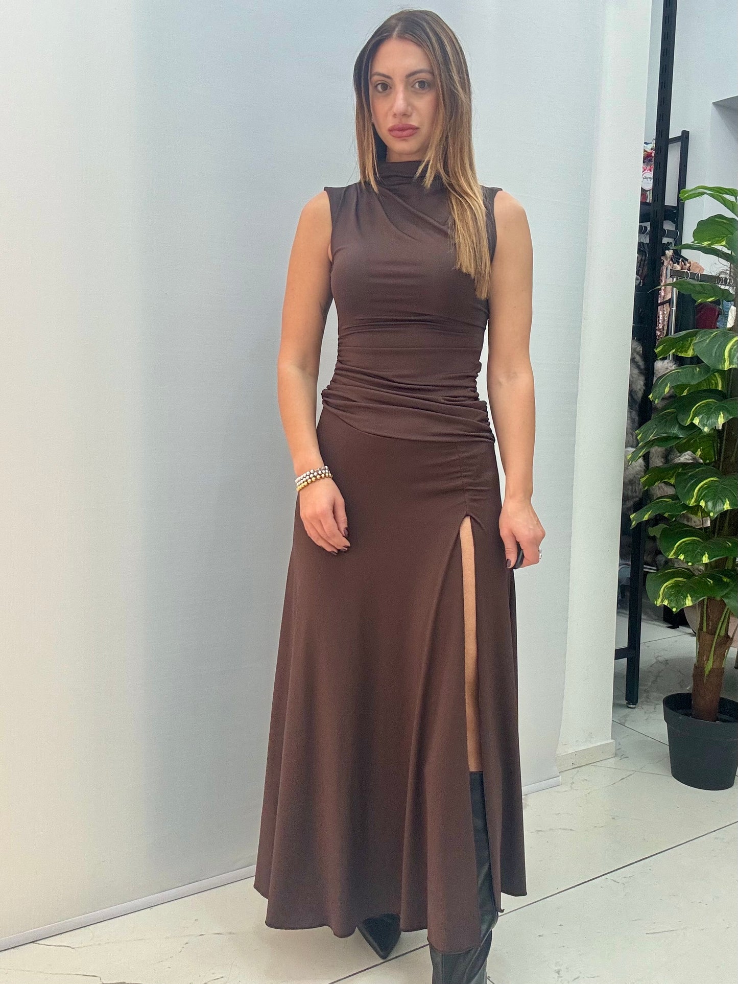 Abito Malaga Marrone