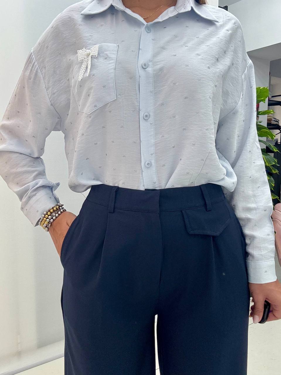 photo_5872773736514571410_y