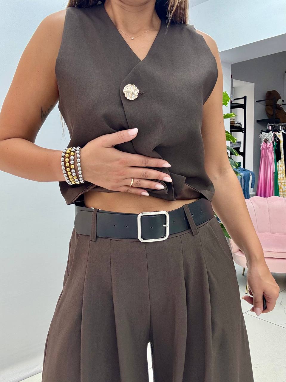 photo_5893046355813847372_y