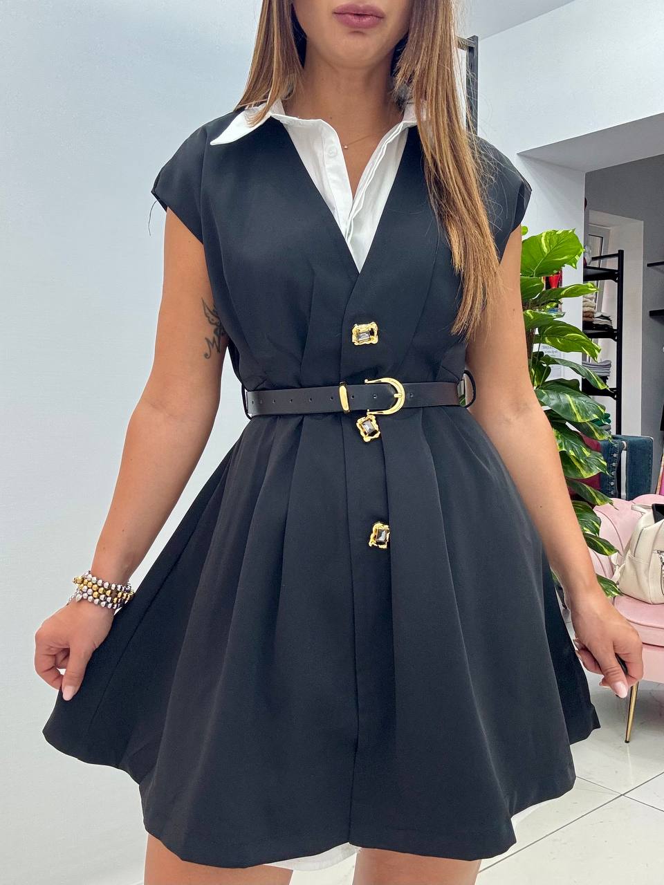 photo_5893046355813847391_y