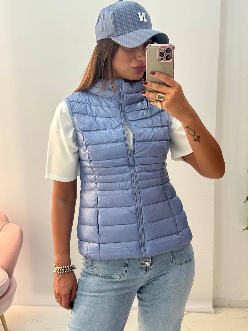 photo_5908964728678501013_y