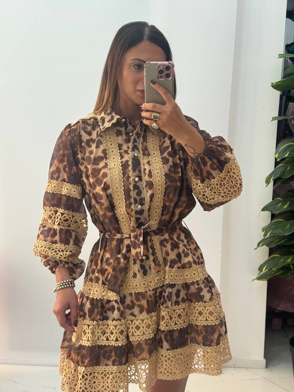 photo_5908964728678501028_y