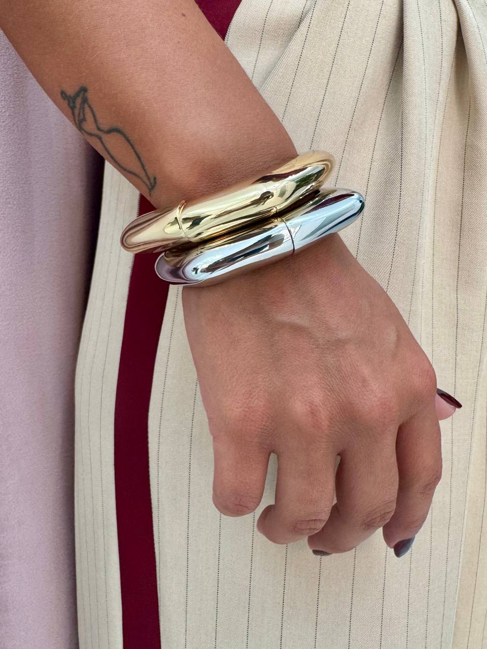 photo_5909215219761138831_y