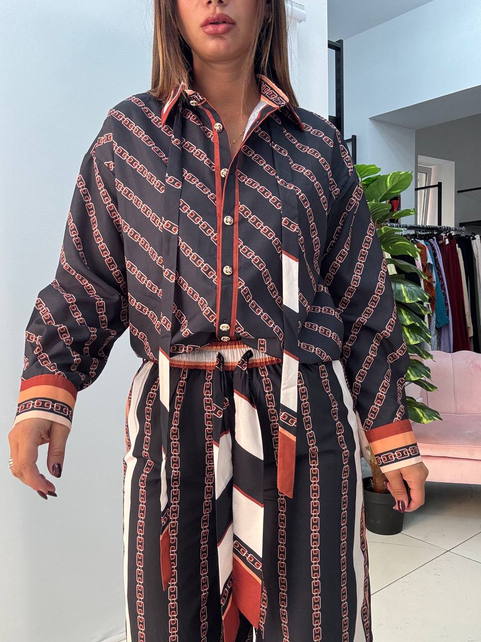 photo_5915762158669516272_y (1)