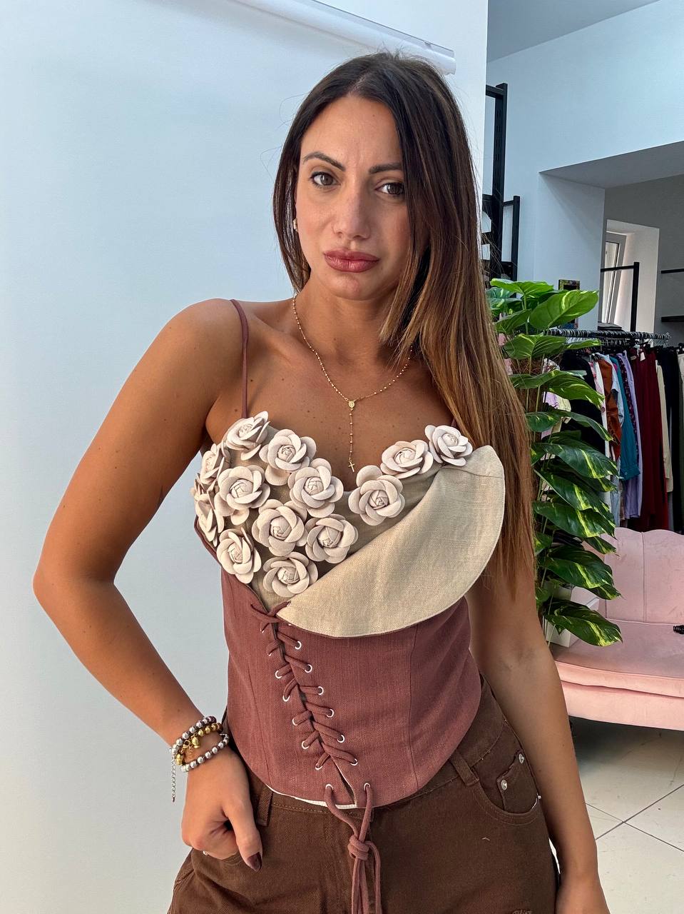 photo_5915762158669516278_y