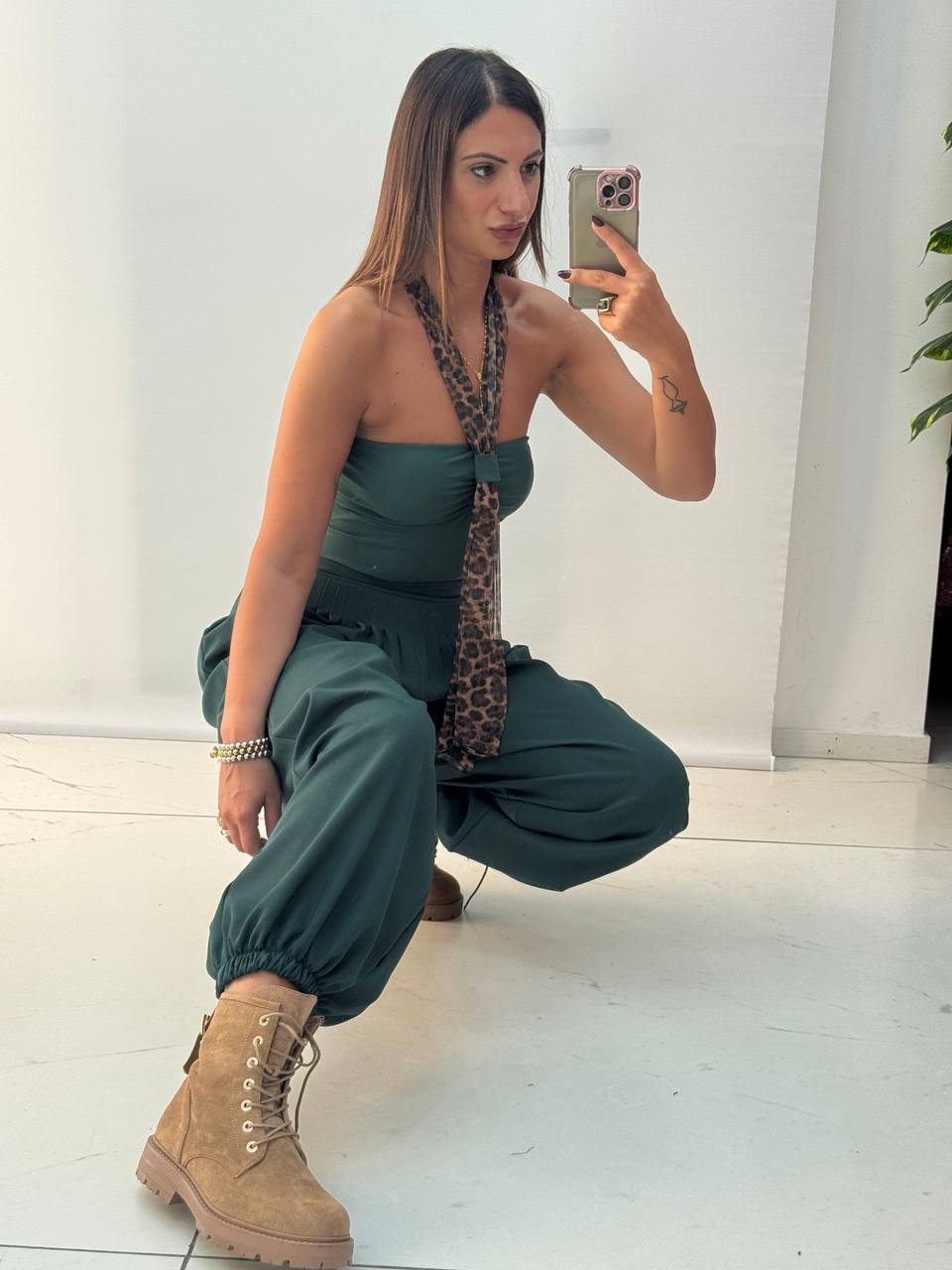 photo_5915762158669516285_y