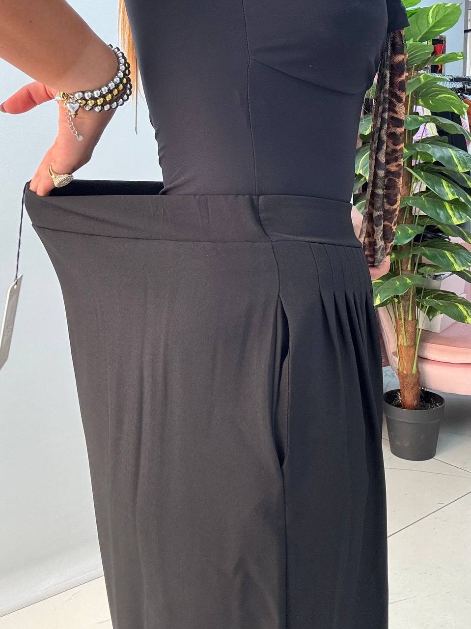 photo_5915762158669516289_y