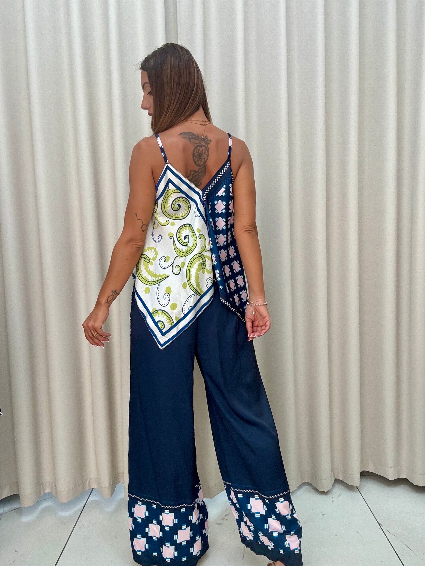 Set Lorella