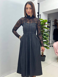 photo_5872773736514571446_y