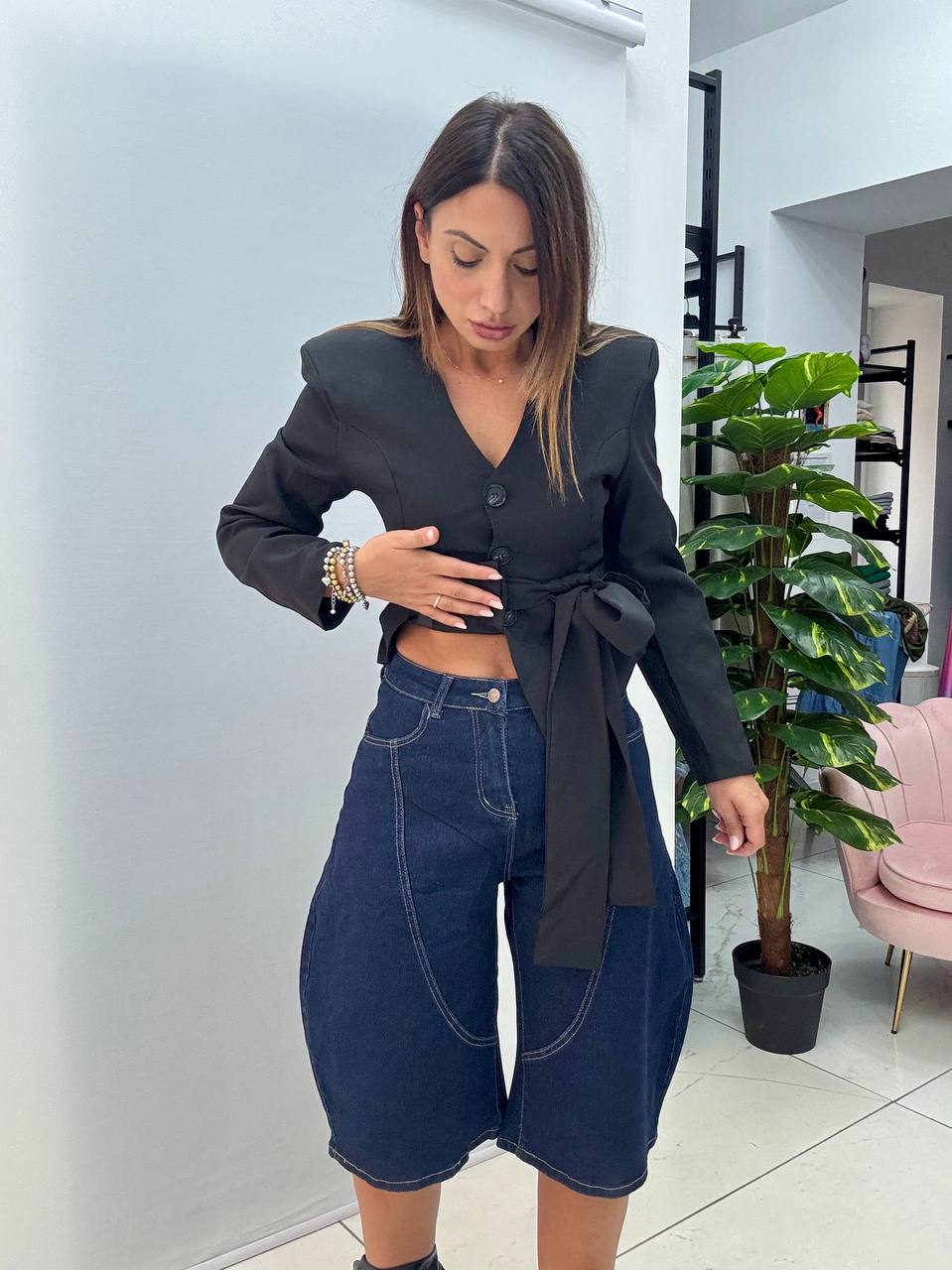 photo_5893046355813847350_y