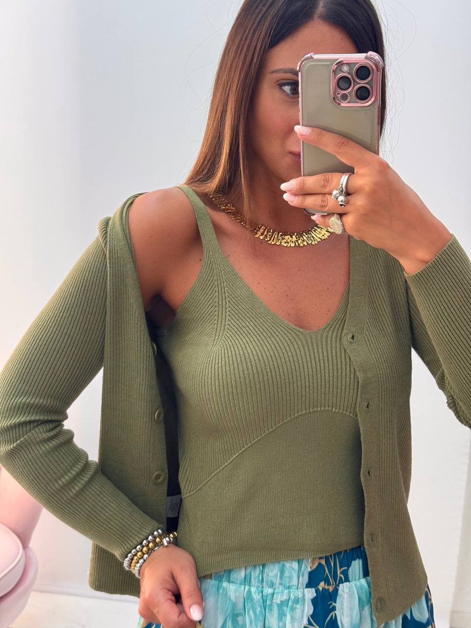 photo_5906963419947455160_y