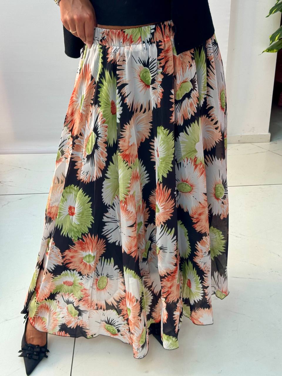 photo_5906963419947455165_y