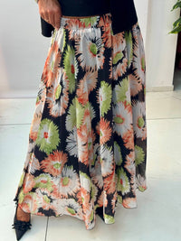 photo_5906963419947455165_y