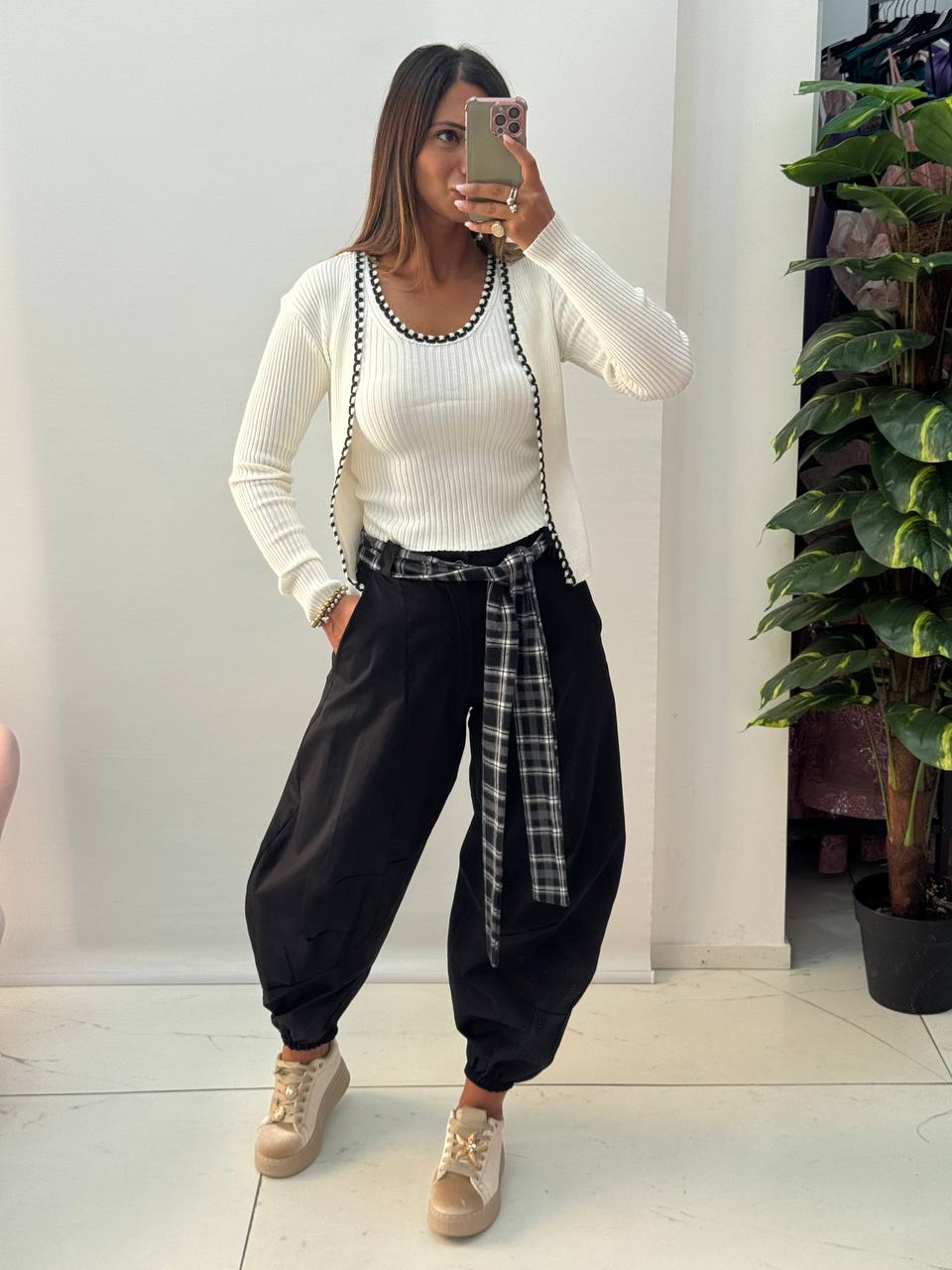 photo_5906963419947455171_y