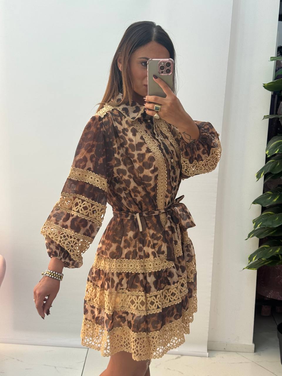 photo_5908964728678501029_y