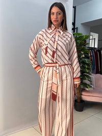 photo_5915762158669516264_y