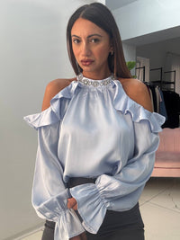 photo_5917847266507475472_y