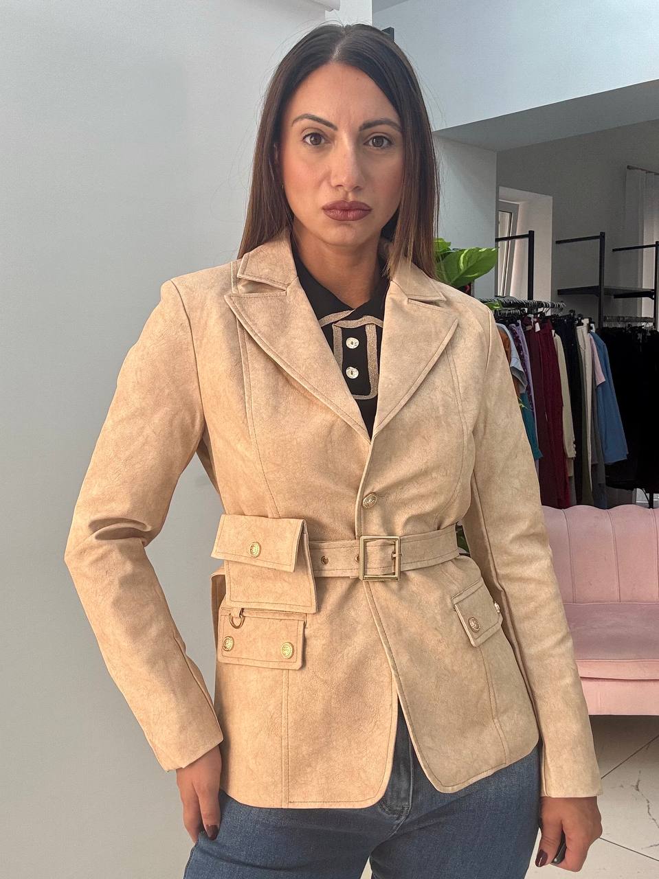 photo_5917847266507475476_y