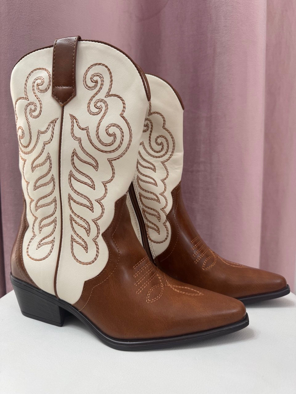 photo_5927247511104374008_y